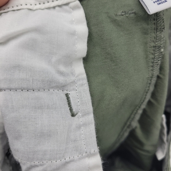 Old Navy Womens Everday Kahki Shorts Dark Green Size 14 - Picture 6 of 12